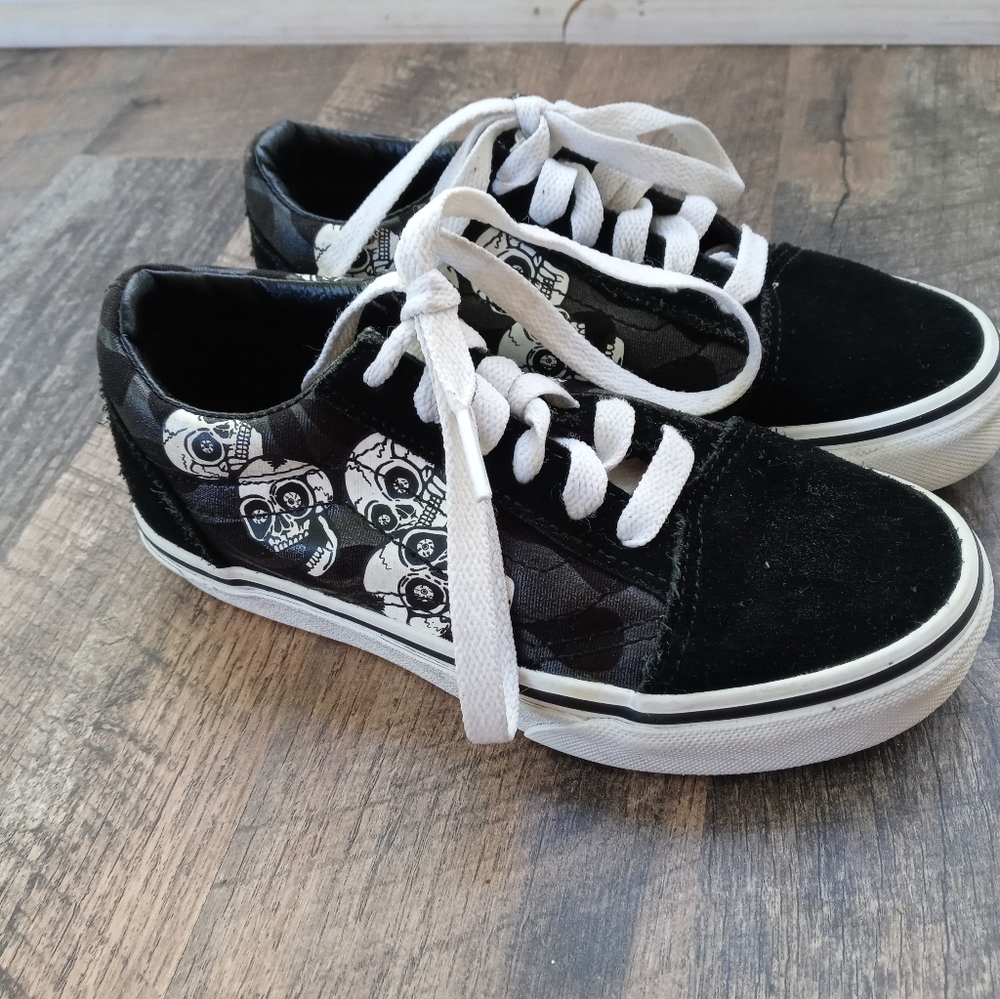Size 13 kids vans